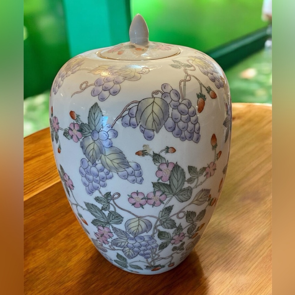 Oriental made in China Porcelain Floral and Grape vase with lid 11 in tall